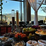 Panorama Mountain Chalet *